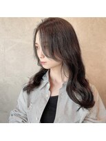 イーラヘアー(ERA HAIR)&nbsp;艶オリーブカラー大人レイヤーカット重ためサラツヤ髪ウェーブ