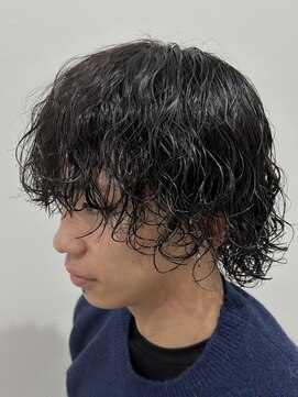 ヒュイル バイ ニアウ(Hwyl by Niau) メンズボブパーマ波巻きスパイラルパーマツイストスパイラル