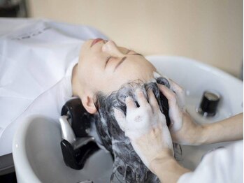 ヘアヌーダの写真/リフレッシュ＆頭皮ケアで自分へのご褒美に…♪髪のお悩みに合わせて選ぶスパで極上のリラックスタイムを＊