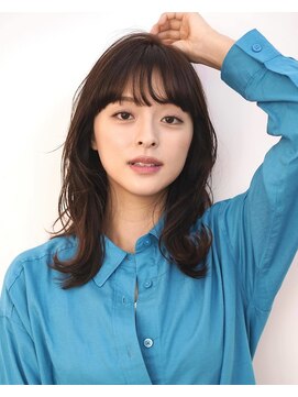 アイスバーグ(eyesburg) 20代30代40代髪質改善トリートメント艶感ストレート透明感ロング