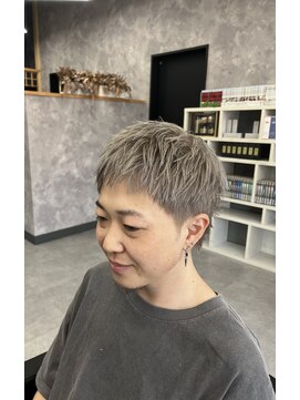 段 【上げもおろしもどっちもいけちゃう！短髪ハイトーン】