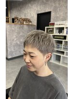 段 【上げもおろしもどっちもいけちゃう!短髪ハイトーン】