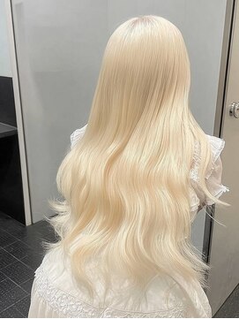 ネハス(nehus.) ハッシュカット/レイヤーカット/ブリーチカラー/ダブルカラー