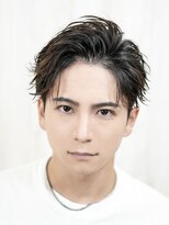 ベーア(Bar)&nbsp;短髪アップバング艶感フェザーショートツーブロック刈り上げ