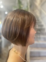 マル 日立(maru.)&nbsp;顔周りカット＋白髪ぼかし髪質改善カラー＋グラデーションボブ
