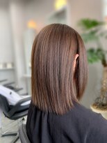 ヘアーフォーカス&nbsp;朝のスタイリングも簡単♪自然な艶感ストレートヘア