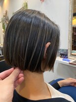 ウル(Ulu)&nbsp;ショートボブ×ハイライト