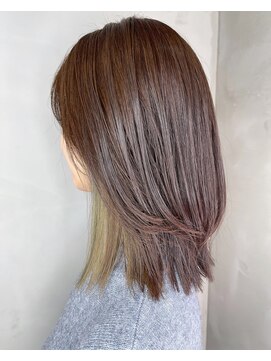 ブロンド 町田(BLONDE) ミディアムレイヤー×インナーオリーブ