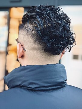 リム(RiM...) 相性抜群！周りと差を付けるフェード × パーマ