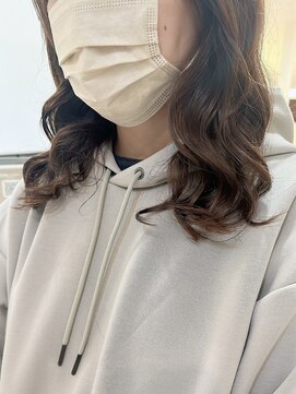 ラウレア(LAULEA) コテ巻き風パーマ/デジタルパーマ/前髪パーマ/艶パーマ/パーマ