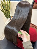 エミュスト(Emuest)&nbsp;○髪質改善　縮毛矯正　酸性ストレート　韓国　トリートメント