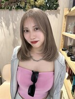 フリーラ 表参道(freera) ミルクティーベージュ×レイヤーカット ハッシュカット