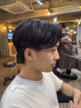 ミオ ベガ(Mio'' VEGA) ナチュラル毛流れニュアンスパーマ