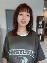 ヨム(YOMU)&nbsp;くせ毛 × オレンジブラウン