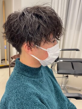 アコロン(acoron.) 刈り上げ/マッシュ/スパイラルパーマ/池袋メンズカット