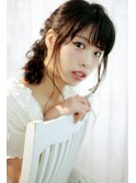 夏にラフな黒髪ヘアアレンジ
