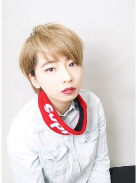 ヘアサロンM 新宿 ハイトーンショート ヌーディーカラー☆