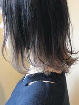 フロート 小阪店(float)&nbsp;インナーホワイト＿結婚式,前下がり,斜めバング