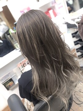ギャラクシー ヘアードレッサーズ(galaxy hairdressers) バレイヤージュ シルキーグレー