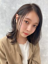 レジナヴィータ 栄(Reginavita)&nbsp;【Reginavita栄】外ハネ耳かけミディアム@小野