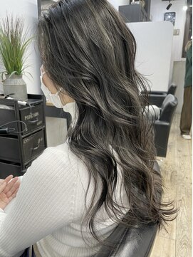 キラ 渋谷(KILLA) ハイライトグレージュ/ホワイトアッシュ/コンサバ/ブリーチなし