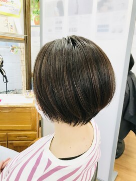 タクミ 美容院 庭瀬店(Takumi) ショートボブ