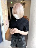 ホワイトミルク×ハイトーンカラー×ボブ×シンプルストレート