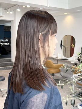 ファチュール(fAture.) 30代40代50代ピンクグレージュツヤ髪ストレート顔まわりレイヤー