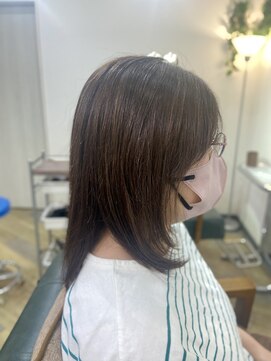 ビィーワンイースト(Be 1 EAST) カット、カラー