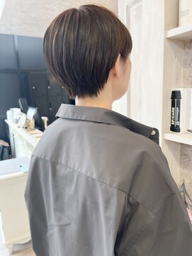 キャアリー(Caary) 福山市美容室Caary襟足スッキリ!ピタッとタイトな春ショート