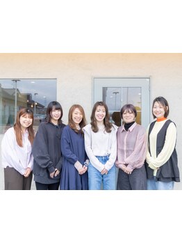 人気の『香草カラー』のヘッドスパなど、女性に優しい自然派サロン♪