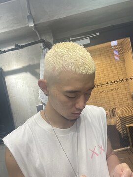 デン 仙台店(DEN) フェザーパーマ/スパイキーショート[榴岡/メンズ/理容室]