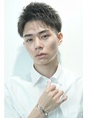 ビジネスシーンにも最適!ショートアッパーテーパーフェード