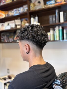 バーバー アカダマ オールバックぱーま