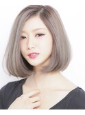 前下がりボブヘア/アッシュグレージュカラー