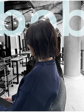 フランチェスカドットボブ(francesca.bob) ゆる巻き×切りっぱなしボブ【田野剛大】梅田