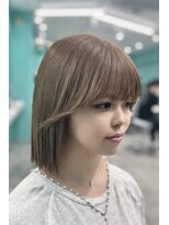 ビービー(BeB)&nbsp;【新垣】フラットボブ×ブリーチなしグレージュカラー