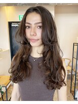 ルク(RUKU) 大人可愛い20代30代40代ロングヘア/ベージュカラー