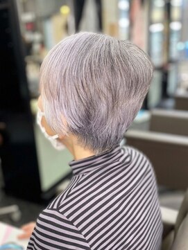 びゃんびゃん 浅水本店 ナチュラルグレイヘア