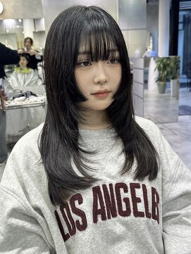 シティ(CITY) 姫カット レイヤーカット 韓国ヘア 表参道 ブルーブラック