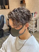 ブラッシュ アップ(Brush Up)&nbsp;センターパート×ツイストスパイラル