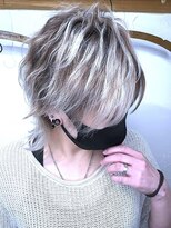 ブレイズヘアー(BLAZEhair) マッシュレイヤーウルフ×ホワイトシャドールーツ(ブリーチ4回)