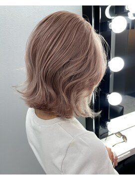 ブロンド(Blonde) ピンクベージュ　ショート