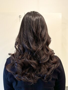 エフィールリアモ(afeel riamo) レイヤーカット/コテ巻き風パーマ/髪質改善/子顔似合わせカット