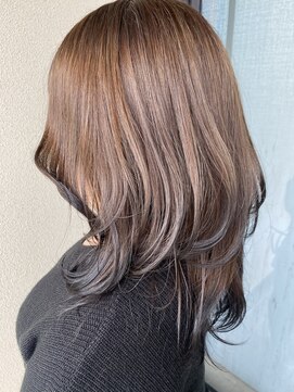 ジェリカ(Jlica) ブリーチなし キツネカラー 裾カラー レイヤースタイル