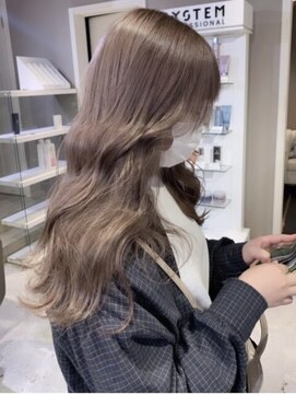 ペレ 渋谷(PELE) イメチェン/ホワイトブロンド/外ハネボブ/美髪/渋谷