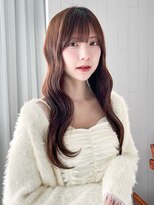 アルバム 新宿(ALBUM SHINJUKU)&nbsp;おくれ毛顔周りレイヤー韓国ヘアロング_F60803