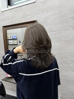 ソー(so.)&nbsp;オリーブグレージュ/レイヤーカット/ヘアカラー/20代/30代/40代