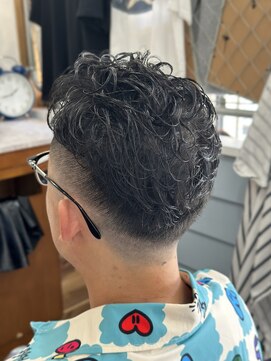 スウェル 船橋店(Swell) リバースセンターパート/ニュアンスパーマ/ダウンバング/船橋