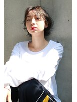 ラボ(Ravo) [Ravo]外ハネ伸ばしかけショートボブ